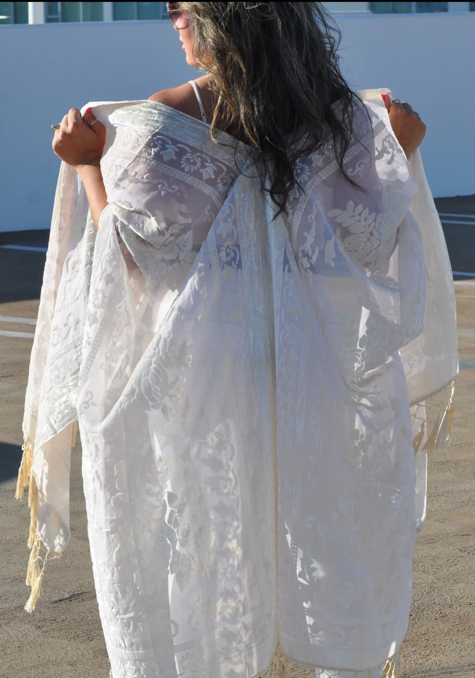 Velvet Tassel Kimono - Ivory